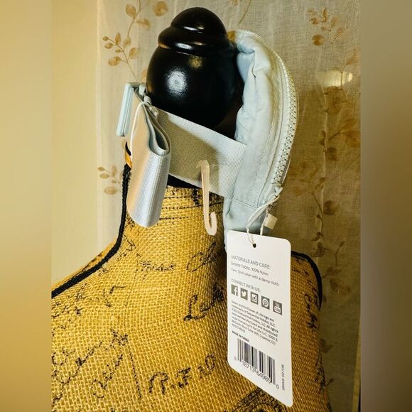 GAIAM Sidekick Waist pack NWT in light gray - Picture 3 of 8